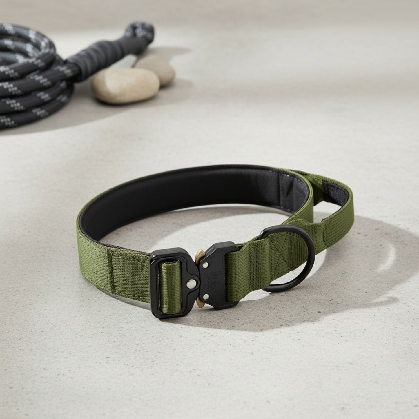 Collier Tactique Robuste pour Chien - Idéal Entraînement & Usage Militaire